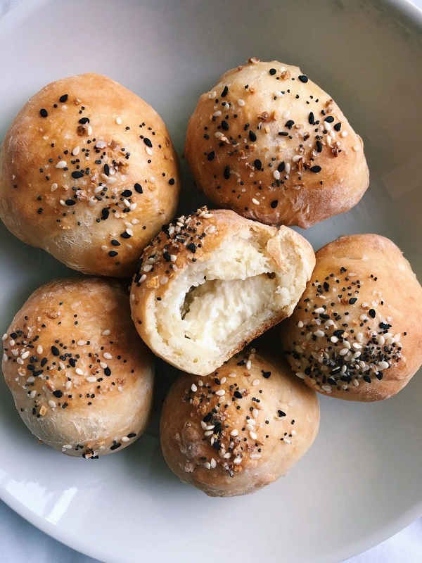 stuffed bagel bites