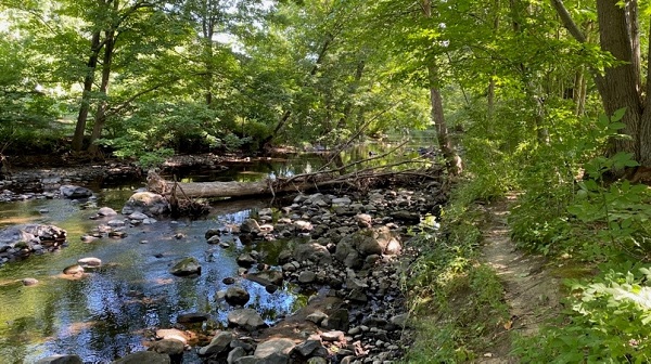 pomperaug river