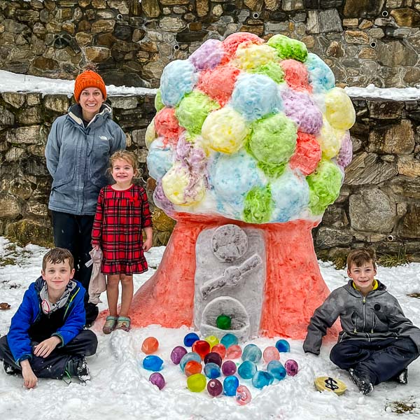 snow sculpture